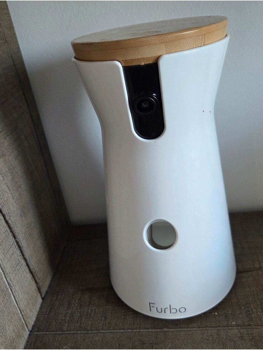 Furbo 360° Dog Camera with Treat Tosser – Excellent Condition